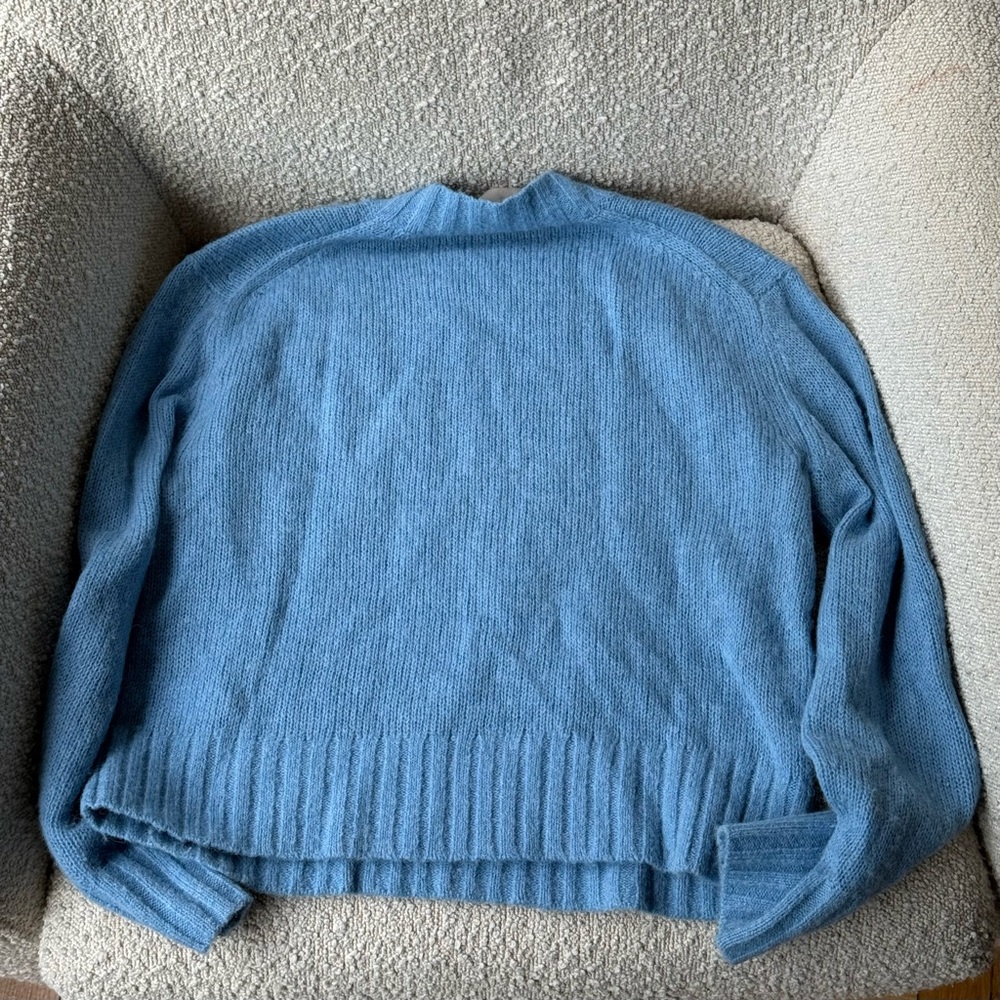 Everlane Alpaca Cropped Crewneck Sweater - Picture 5 of 6